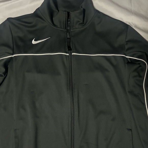 Nike Jacket Men’s Rivalry Size L Full Zip Basketball Training AT5300-012 Black - Picture 6 of 9